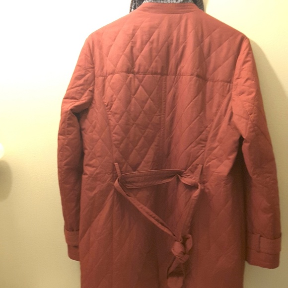 Coach - Picture 5 of 7